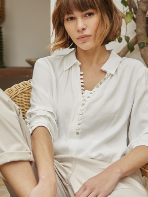 magasin de lingerie salon de provence-soutien-gorge bouches du rhone-lingerie pour hommes istres-carnets christian lacroix miramas-lingerie grande taille salon de provence defile de mode miss paca